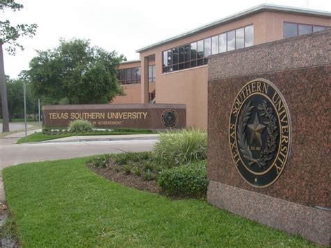 Is an MBA in Healthcare Management Right for You? A Comprehensive Guide